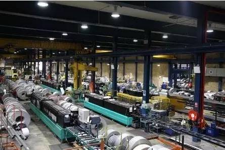 行業(yè)照明解決方案 | 機(jī)械加工車(chē)間照明工程 安全、高效與節(jié)能的綜合實(shí)踐